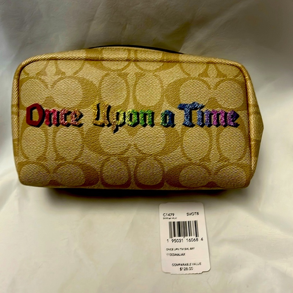 Coach Once upon a Time make up case NWT